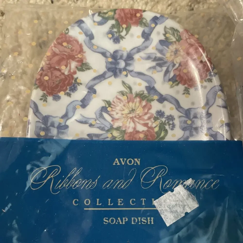 Avon Blue Ribbons And Romance, Collection Soap Dish & Tumbler Floral Cottagecore